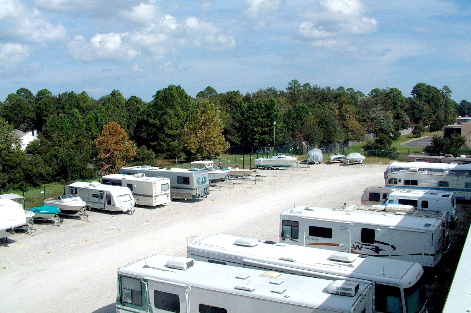 Outdoor Car and RV Storage in Jeffersonville, IN and New Albany, IN